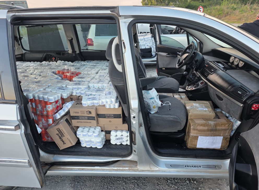 Bultos de mercadería en presunta infracción aduanera decomisados en la frontera de Fray Bentos.