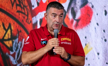 El equipo español enfrenta a Japón tras una derrota ante Malí en el Mundial de Baloncesto, con un escenario de ajuste continuo en su preparación técnica y estrategica.