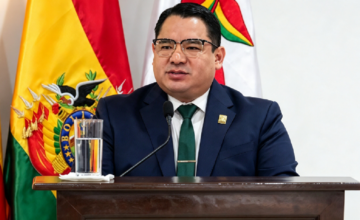 El fiscal general de Bolivia, Roger Mariaca, durante una rueda de prensa institucional.