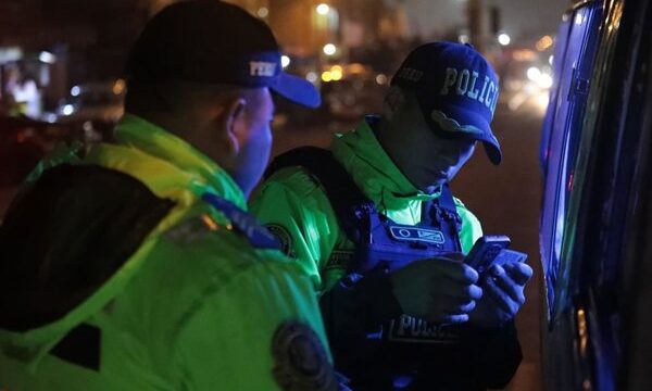 Captura de un individuo en La Paz, Bolivia, durante la operación de captura del supuesto cabecilla de 'Los Pulpos'.