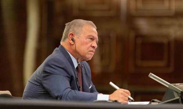 Jordania detalla el derribo de misiles iraníes en respuesta a bombardeos estadounidenses, con el foco en la seguridad de sus ciudadanos y la defensa de su espacio aéreo.