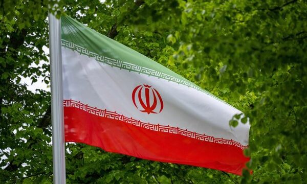 Irán: 18 muertos tras bombardeos estadounidenses, incluidos 4 en boda.