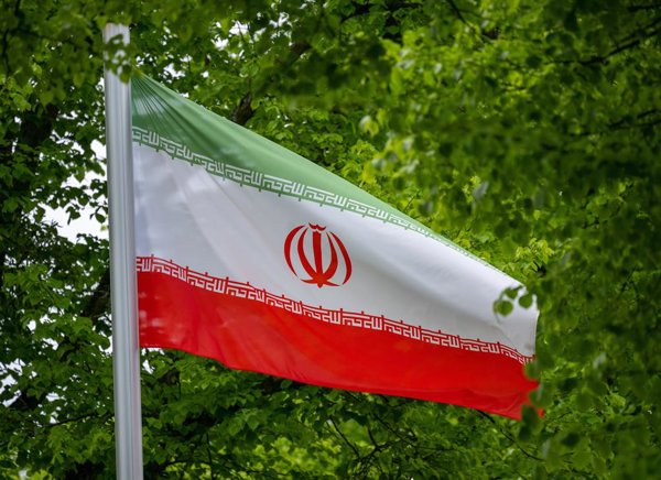 Irán: 18 muertos tras bombardeos estadounidenses, incluidos 4 en boda.