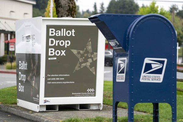Departamento de Justicia solicita al Supremo suspender orden que bloquea restricciones a voto por correo en 'midterms'