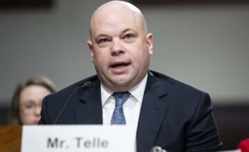 Trump designa a subsecretario para Obras Civiles como secretario interino del Ejército