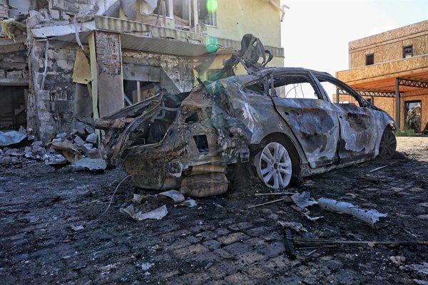 El conflicto en Ucrania continúa con intensificación de ataques rusos en la región de Dnipró, pese a un acuerdo temporal de suspensión del fuego para facilitar conversaciones.