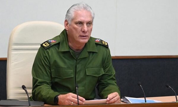 Las autoridades cubanas continúan reforzando su estrategia de defensa nacional ante medidas internacionales que afectan su economía.