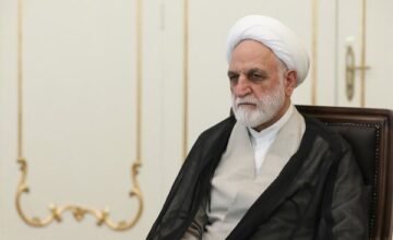 Irán denuncia ataques estadounidenses y israelíes que violan su soberanía y causan daños a civiles y infraestructuras durante el conflicto en el estrecho de Ormuz