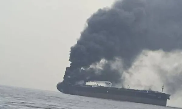 El conflicto entre Irán y Estados Unidos se intensifica tras incidentes en el estrecho de Ormuz, donde las fuerzas iraníes imponen nuevas restricciones a la navegación en el golfo.