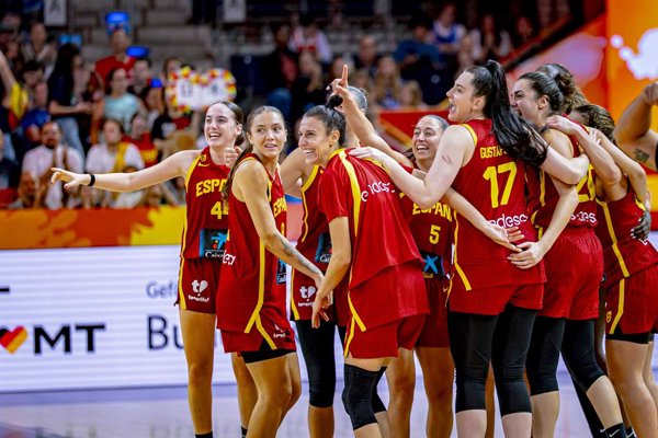 ESPAÑA se impuso ante JAPÓN en un partido clave de grupos de la Copa Mundial de Baloncesto FIBA 2026, que determinó su paso directo a los cuartos de final tras una victoria clara.