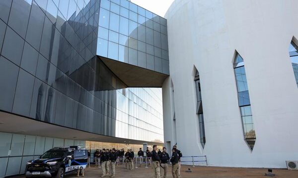 El caso involucra una investigación sobre posibles vínculos entre autoridades policiales y el sistema judicial, centrada en el expresidente del Banco Máster Daniel Vorcaro y su.