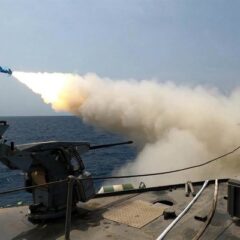 El gobierno iraní declaró un ataque militar contra una base estadounidense en JORDANIA y DOS buques de la Armada norteamericana, como respuesta a operaciones de hostigamiento.