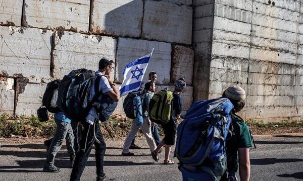 El Reino Unido impuso un veto comercial a productos procedentes de asentamientos israelíes en Cisjordania, medida que ha sido apoyada por países de mayoría musulmana y que busca.