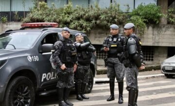 Autoridades brasileñas investigan el manejo de recursos públicos destinados a una producción sobre el expresidente Jair Bolsonaro, con implicaciones en redes políticas y.