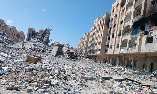 En el contexto del conflicto entre Israel y la Franja de Gaza, un ataque Militar en Hamad provocó pérdidas humanas y daños materiales en una zona residencial.