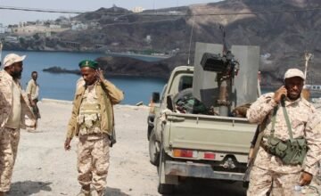 El gobierno de Yemen ha implementado una operación militar en respuesta a la toma de Moca por parte de milicias hutíes, como parte de una ofensiva que comenzó hace casi una semana.