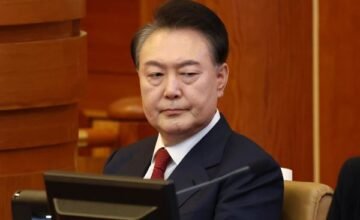 El caso se inscribe en una serie de procesos judiciales que han afectado al exmandatario tras su caída política y la anulación de la declaración de ley marcial en diciembre de 2024