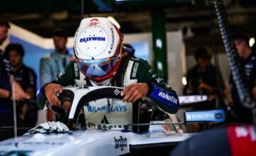 El reglamento de la FIA sancionó a un piloto por haber impedido el desempeño de otro durante una sesión de calificación en una carrera de Fórmula 1.