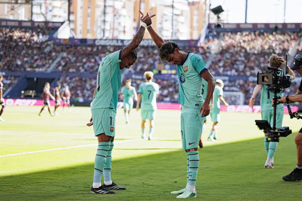 El partido se desarrolló en un contexto de intensidad creciente, con el Barça dominando el juego desde la segunda mitad y el LEVANTE UD enfrentando dificultades defensivas tras un.
