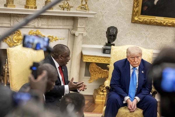 El gobierno estadounidense continúa presionando a Sudáfrica por políticas que afectan a grupos étnicos minoritarios, tras denuncias sobre discriminación y redistribución de.
