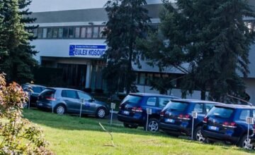 El fallo del Tribunal Especial para Kosovo ha generado tensiones en el país, donde autoridades y sectores populares cuestionan el juicio a líderes del Ejército de Liberación de.