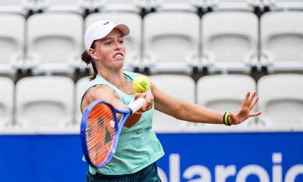 El torneo de Sao Paulo de tenis, de categoría WTA 250, se desarrolla en una competencia internacional que reúne a jugadoras de distintos países, con partidos disputados sobre.
