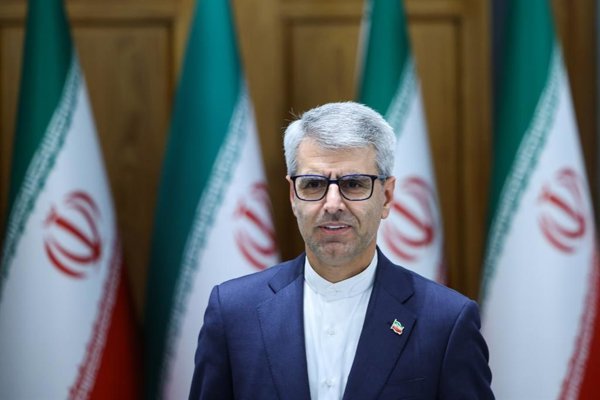 Teherán respalda su postura frente a acusaciones de agresión por parte de países europeos, reafirmando su posición sobre el programa nuclear y el rol de Estados Unidos e Israel en.