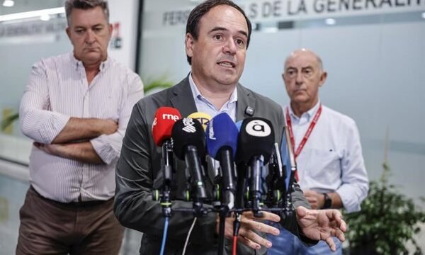 En VALENCIA, las intensas precipitaciones provocaron una alerta naranja que generó preocupación por riesgos en el entorno urbano, llevando a la cancelación del partido entre.