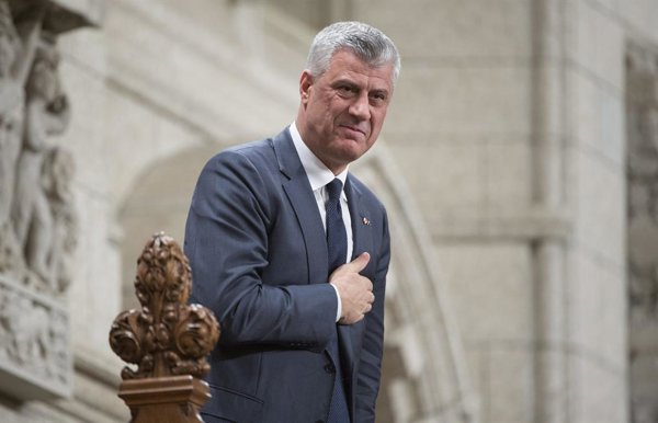 El Tribunal Especial para Kosovo determinó que líderes del Ejército de Liberación de Kosovo participaron en crímenes de guerra contra civiles durante la guerra de Kosovo.