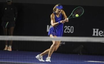 El torneo de tenis de Sao Paulo avanza con victorias de jugadoras españolas y brasileñas en una competencia clave del calendario WTA.