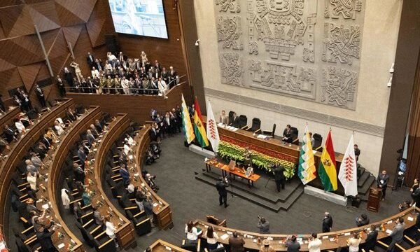 El Gobierno boliviano enfrenta presión por mantener la calma tras meses de protestas impulsadas por movimientos sociales vinculados a Evo Morales