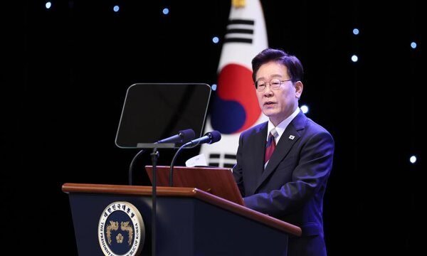 Corea del Sur enfrenta presiones por su posición en el estrecho de Orm