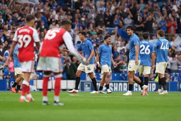El Arsenal enfrentó su primera derrota en la temporada 2026-27 frente al Brighton & Hove Albion en una de las jornadas más decisivas de la Premier League inglesa.