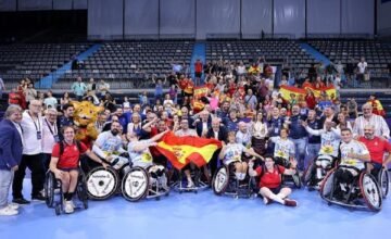España supera a dos equipos potentes en una competencia internacional clave para la modalidad de balonmano en silla de ruedas.