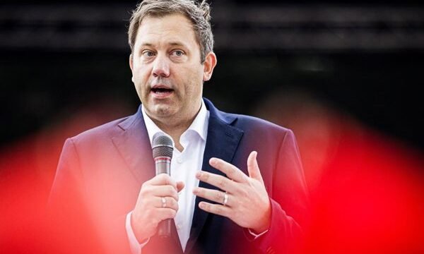 Los resultados electorales en Alemania reflejan tensiones políticas nacionales sobre reformas sociales y estructurales, con un aumento significativo del apoyo a partidos de.