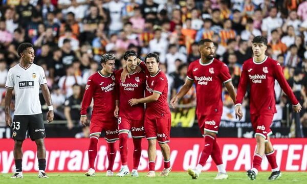 El partido entre Getafe y Málaga se desarrolló en un contexto de transición para ambos equipos, con el Getafe consolidando su posición en la tabla tras una victoria clave y el.