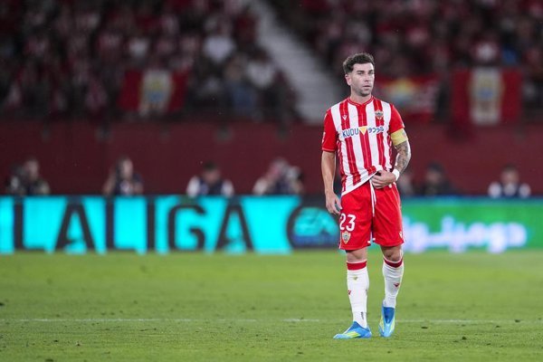 El grupo de arriba de LALIGA Hypermotion concluye una JORNADA con seis victorias, consolidando posiciones en la tabla general tras partidos decisivos en el segundo semestre del.