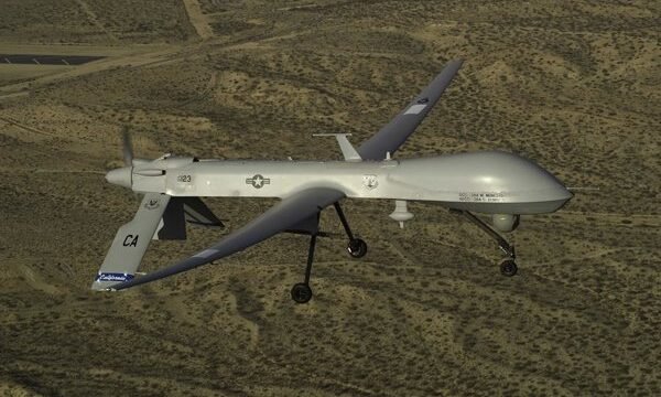 En el contexto de una ofensiva israelí-estadounidense en febrero, Irán reafirma su capacidad de respuesta en zonas estratégicas del estrecho de Ormuz.