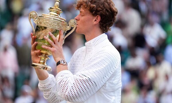 El tenista italiano Jannik Sinner ha mantenido el liderato del Ranking ATP durante 90 semanas consecutivas desde junio de 2024, tras su victoria en Wimbledon.