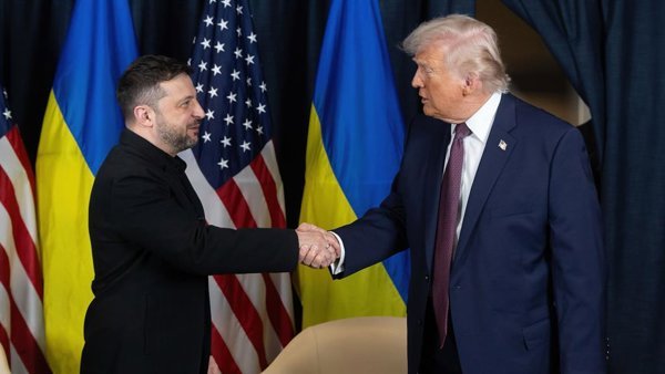 Las relaciones entre Estados Unidos y Rusia se vuelven complejas tras declaraciones de líderes que buscan un fin a la guerra en Ucrania, mientras se acerca la cumbre del G20 en.