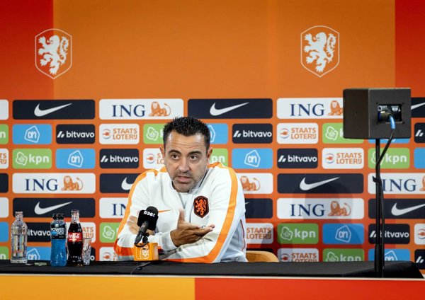El equipo de los Países Bajos enfrenta a Alemania en un partido clave de su preparación, con el técnico Xavi Hernández al frente de una estrategia que busca consolidar una nueva.