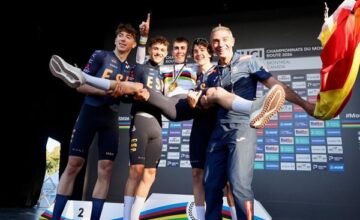 Un ciclista de España logra el éxito en una competencia internacional de alto nivel, consolidando su posición en el panorama mundial del ciclismo júnior.