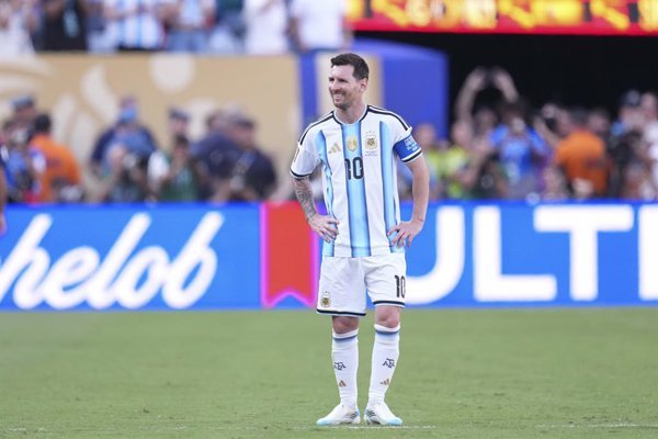 Argentina organiza una ceremonia para despedir a Lionel Messi tras su retirada definitiva del equipo nacional, con participación de todos los integrantes de la plantilla que.