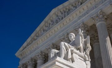 El Tribunal Supremo de Estados Unidos autorizó el acceso a bases de datos federales que incluyen información de ciudadanía, con el objetivo de depurar listas electorales antes de.