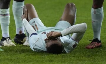 El equipo de Francia sufrió una baja importante tras la aparición de una lesión en un jugador clave durante el partido inicial de la Liga de Naciones.