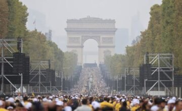 El Papa León XIV pronunció un discurso en una plaza de París donde más de siete cientos mil personas se reunieron para celebrar una misa en medio de una crisis social y espiritual.