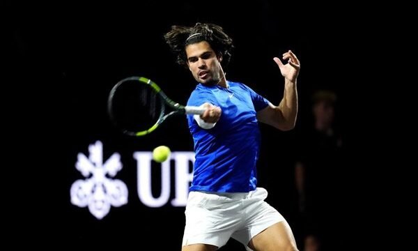 El equipo europeo sufrió dos derrotas decisivas en el segundo día de la Laver Cup, con la caída del alemán Alexander Zverev frente al australiano Alex de Miñaur y la victoria de.