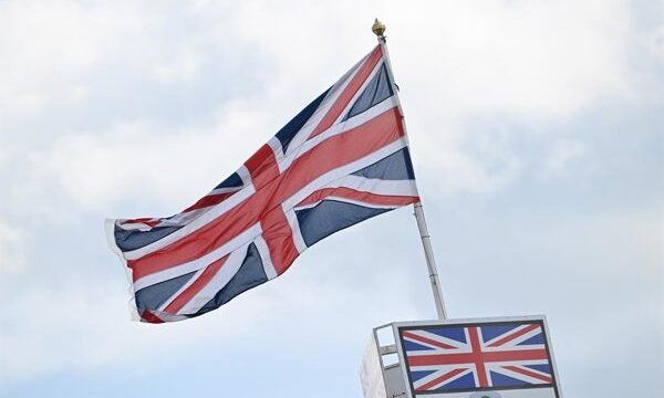 En el contexto del conflicto entre Irán y Estados Unidos, autoridades británicas y estadounidenses reforzaron medidas de seguridad en una base Aérea que alberga tropas.