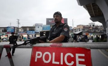 Las autoridades paquistaníes intensifican acciones contra redes terroristas respaldadas por India en regiones del sur del país, tras identificar presuntos escondrijos de grupos.
