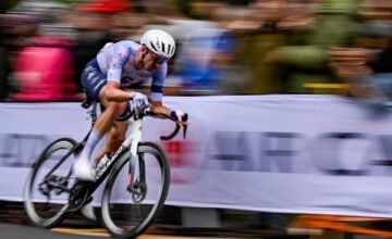El Campeonato mundial de ciclismo en Montreal registró una victoria decisiva por parte de un corredor estadounidense, tras una intensa disputa en tramos técnicos y de montaña.